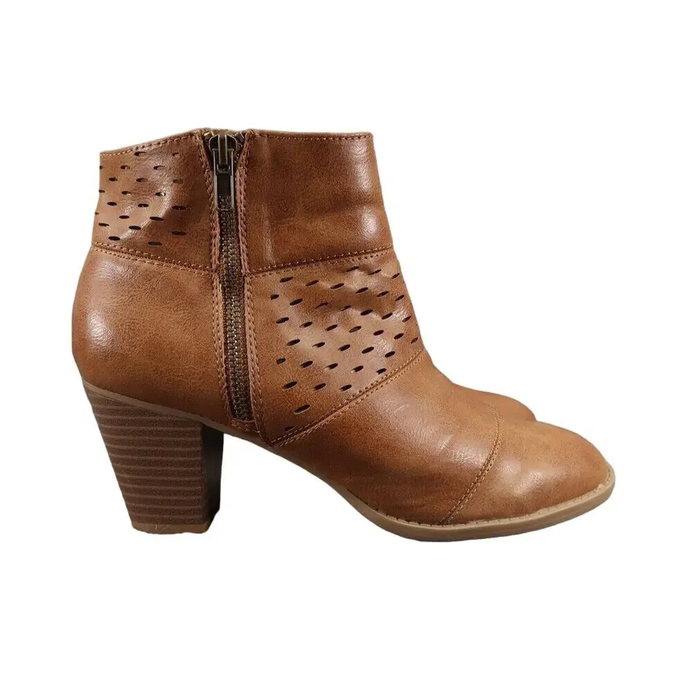 Report Shoes Womens 7.5 Bootie Fashion Lifestyle Classic Block Heel Brown Lilah